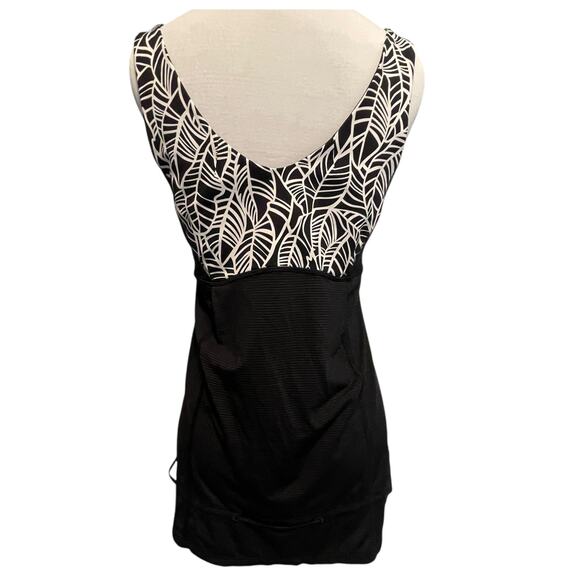 Lululemon Hustle & Bustle Tank Womens Size 8 Black Pretty Palm Black Angel Wings - Picture 4 of 9